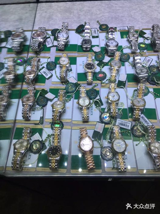 岳阳平江县奢饰品高价回收名表名包免费上门