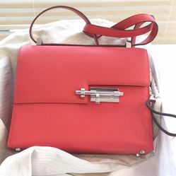 同心向未来 接续谱华章——我校举行110周年校庆倒计时100天教职工健步走活动